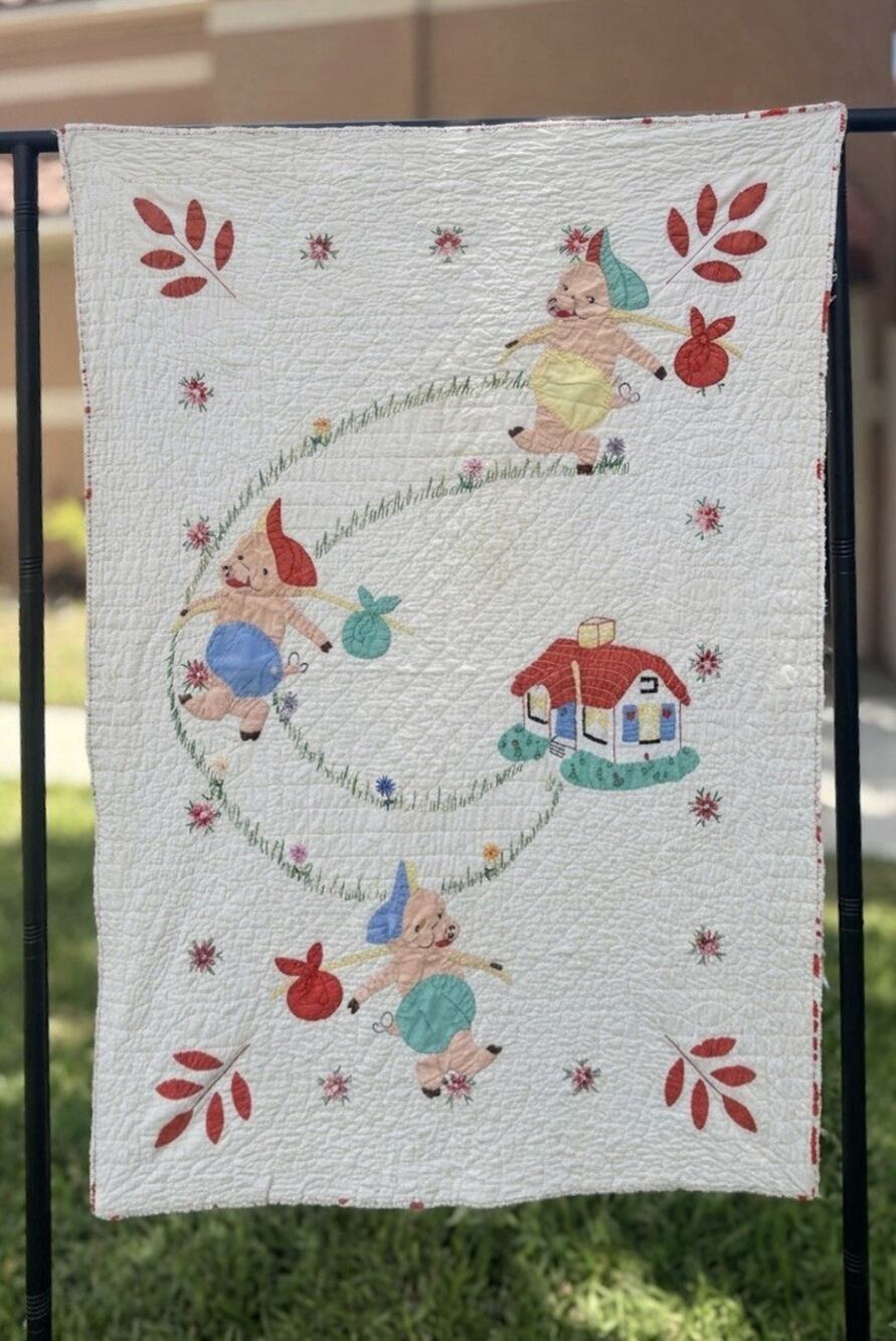 Antique 1930s Hand Quilted 3 Little Pigs Baby Quilt 100% Cotton Depression Era